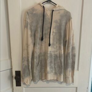 Goodfellow & Co Cream and Gray Tie-Dye Sweatshirt